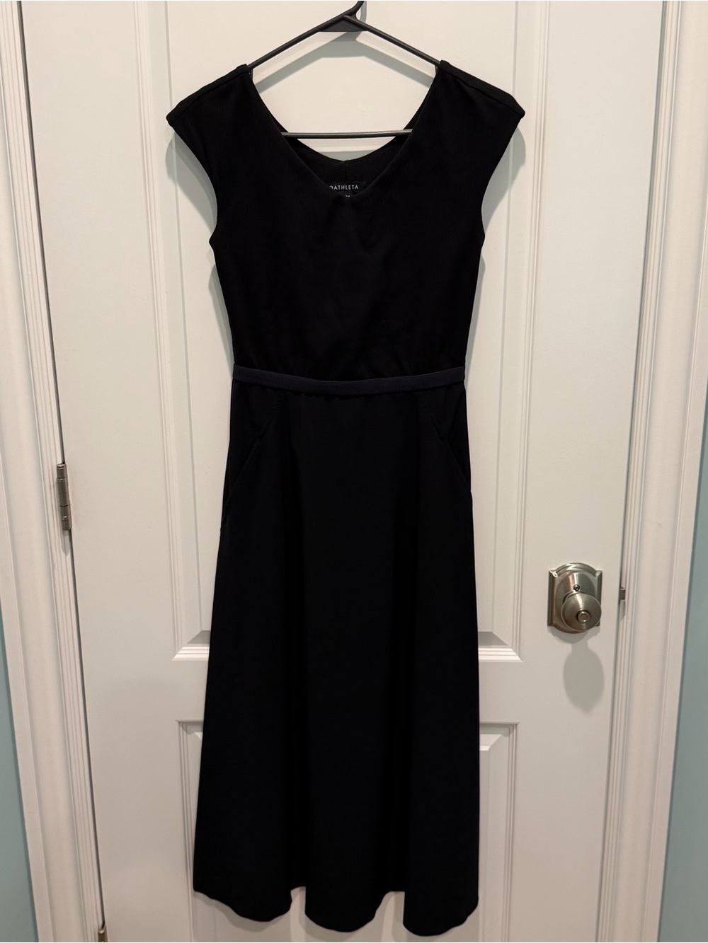 NWOT Athleta Ryder Black Dress With Pockets Cut Out Back Size XS